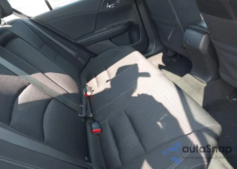 2015 Honda Accord Sport z USA, uszkodzony, nr VIN 1HGCR2F58FA189681